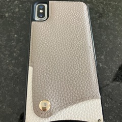 ジャンク★iPhone X 本体 ケース付きの画像