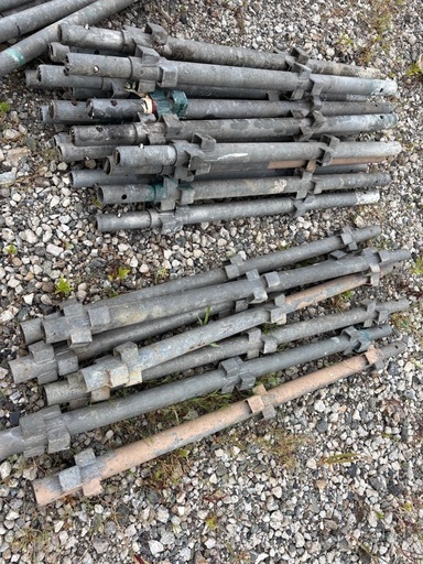 仮設足場資材　支柱　中古　足場　解体・リフォーム26本セット (2コマ3コマ)