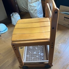 子ども用イスの画像
