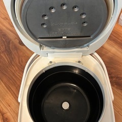 炊飯器の画像