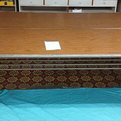 長テーブル　1台300円  183×60　高さ72　折り畳み不可の画像