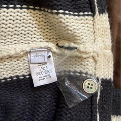 Stussy ストライプ　Ｖネック　ニットカーディガン　Sサイズの画像