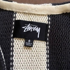 Stussy ストライプ　Ｖネック　ニットカーディガン　Sサイズの画像