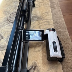 値下げ！JVC Everio ビデオカメラ&三脚セットの画像
