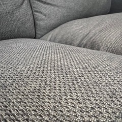 グレー2人掛けソファーの画像