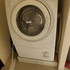 アクア　ドラム式洗濯乾燥機の画像
