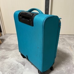 機内持ち込み用スーツケースの画像