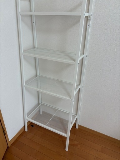 白い棚　上下収納付き　(中古) 白い棚 (おくちゃん) 戸塚の収納家具《棚、シェルフ》の中古
