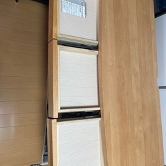 デスク（引き出し×3）の画像