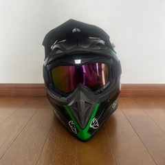 オフロード　ヘルメットの画像