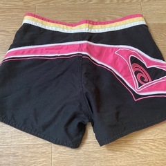 女性　水着　ショートパンツ　の画像