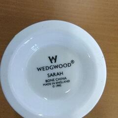 0806-099 フラワーベース　WEDGWOODの画像