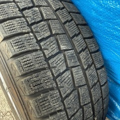 215/65R/16 社外ホイール スタッドレスタイヤの画像