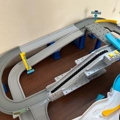 トミカアクション高速道路 ➕トミカタワー の画像