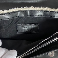 ザラショルダーバッ
グ Zara shoulder bagの画像
