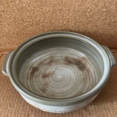 大きな土鍋の画像