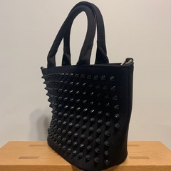 未使用級ハンドバック・スタッズミニトート 数回使用の画像