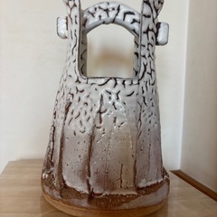 萩焼　持ち手付き花入の画像
