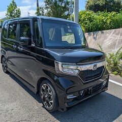 令和2年式　HONDA　N-BOXカスタムの画像