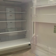 冷蔵庫　265ℓ 1520㎝　２０１７年製　
可動品の画像