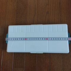 中古のターナー色彩(株)製ポスターカラー三原色スタディーセットの画像