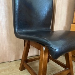 【無料】椅子(回転可)の画像