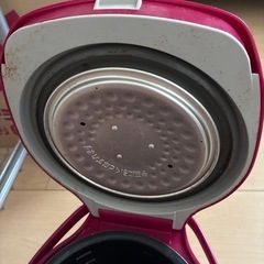 炊飯器　赤　3合炊きの画像