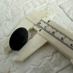 日向特製 本蛤碁石 本那智黒 1級 月印 25号 厚み約7.0mm 囲碁 黒181粒 白181粒 現状品 札幌市 白石店 の画像
