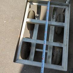 アルミ製台車の画像