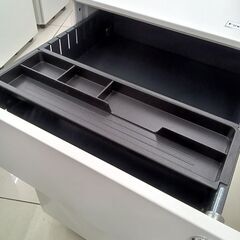 ★リユースのサカイ日立店★HJ7322  袖机 ホワイト H44.5×D60.5×W39 クリーニング済み の画像