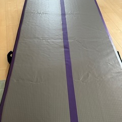 体操マット
の画像