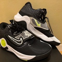 新品ナイキ ケビン・デュラント KD バッシュ バスケ 27cmの画像