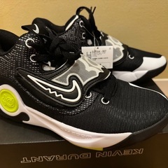 新品ナイキ ケビン・デュラント KD バッシュ バスケ 27cmの画像