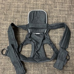 おんぶひも＆ベビーヘルメットセット】バディバディ製★おんぶ紐（使用期間：4ヶ月〜13kgまで）＆可愛い転倒防止クッション付き◎抱っこ・おんぶ・室内用に！の画像