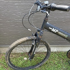 マウンテンバイク　自転車かなり故障しています無料であげます何名かお問い合わせ中です確実に取引きでき方にあげますので順番に返信しますのでお待ち下さいの画像