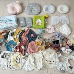 ベビー服 50サイズ〜60サイズ〜70サイズ 65点セット 女の子 おくるみ ロンパース スタイ 靴下 ミトン 枕 使い捨ておむつ替えシート 天使の羽 マグ 帽子 抱っこ紐カバー ミニーちゃん ミッフィー ディズニー ベアー combi ANAP SLAPSLAPの画像