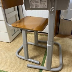 コクヨ　学習机　の画像