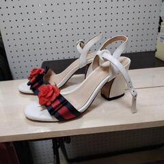 キレイめ  GUCCI  ハイヒール パンプスの画像