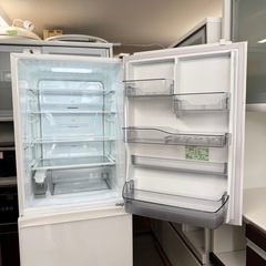 【超美品‼️】東芝 2022年製 411Lノンフロン冷凍冷蔵庫 自動製氷 高級ガラスドア タッチオープン タッチパネル グランホワイト♪の画像
