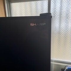 SHARP冷蔵庫の画像