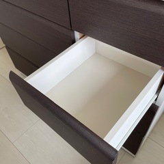 ローチェストの画像