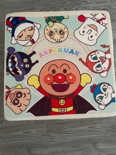 美品！アンパンマン トランポリン 90cm箱付き 美品！アンパンマン トランポリン ぴょんぴょんジャンプ！90cm箱