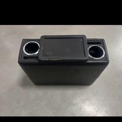フリード　コンソールBOX　の画像