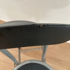 折り畳みイスの画像