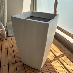 【0円】植木鉢／プランター・白