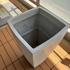 【0円】植木鉢／プランター・白の画像