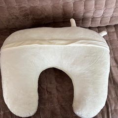 新品未使用　授乳クッションセットの画像