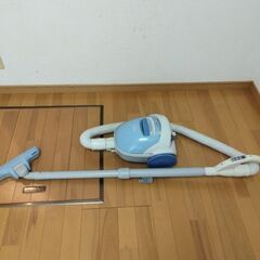 日立紙パック式掃除機(2002年製)の画像