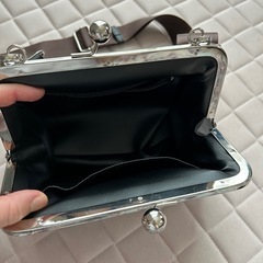 がま口ショルダーバッグ　ブラックの画像