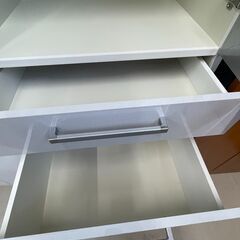 【ジャングルジャングル滋賀草津店】ジモティ来店特価!! 食器棚 ホワイト J-250816の画像